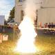 Vorführung eines Metallbrandes Löschversuch mit Wasser daraus resultierende Explosion durch Teilung von H2O zu H² und O²